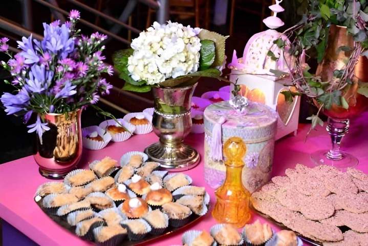 How Can a Wedding Coordinator Help with Budget Management?<br/>How Can a Wedding Coordinator Assist in Managing the Budget? <br/>How Can a Coordinator for a Wedding Aid with Budget Management?